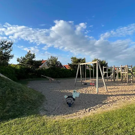 Beautiful Sunsets 100 Meters From The Hébergement de vacances