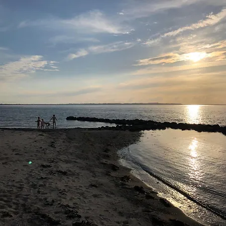 Beautiful Sunsets 100 Meters From The Feriehus Brenderup