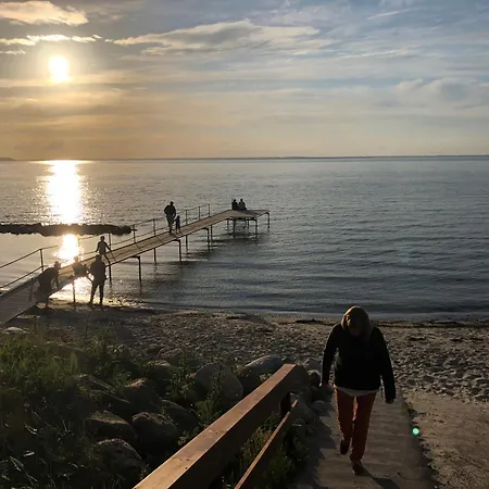 Semesterbostad Beautiful Sunsets 100 Meters From The Brenderup