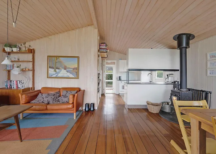 Beautiful Sunsets 100 Meters From The * Brenderup