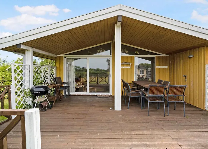 Beautiful Sunsets 100 Meters From The Holiday home *