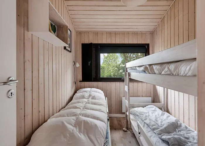 Beautiful Sunsets 100 Meters From The * Brenderup