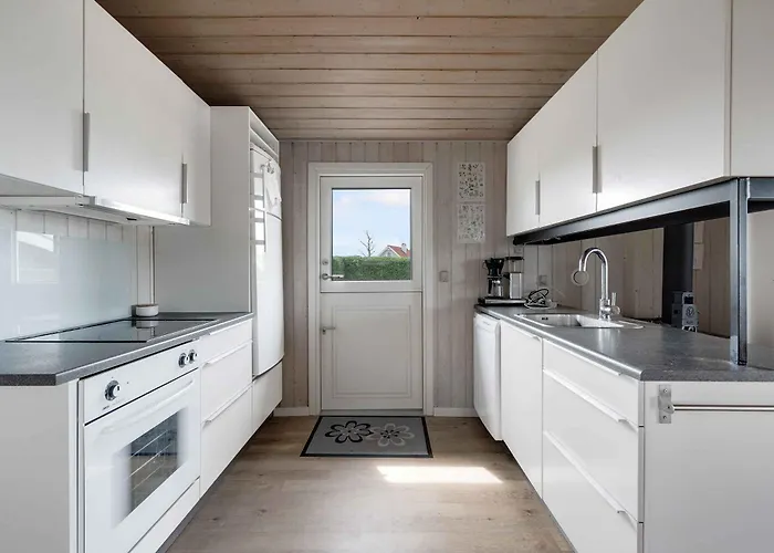 Holiday home Beautiful Sunsets 100 Meters From The *